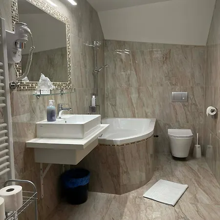 U Kasnych 3*